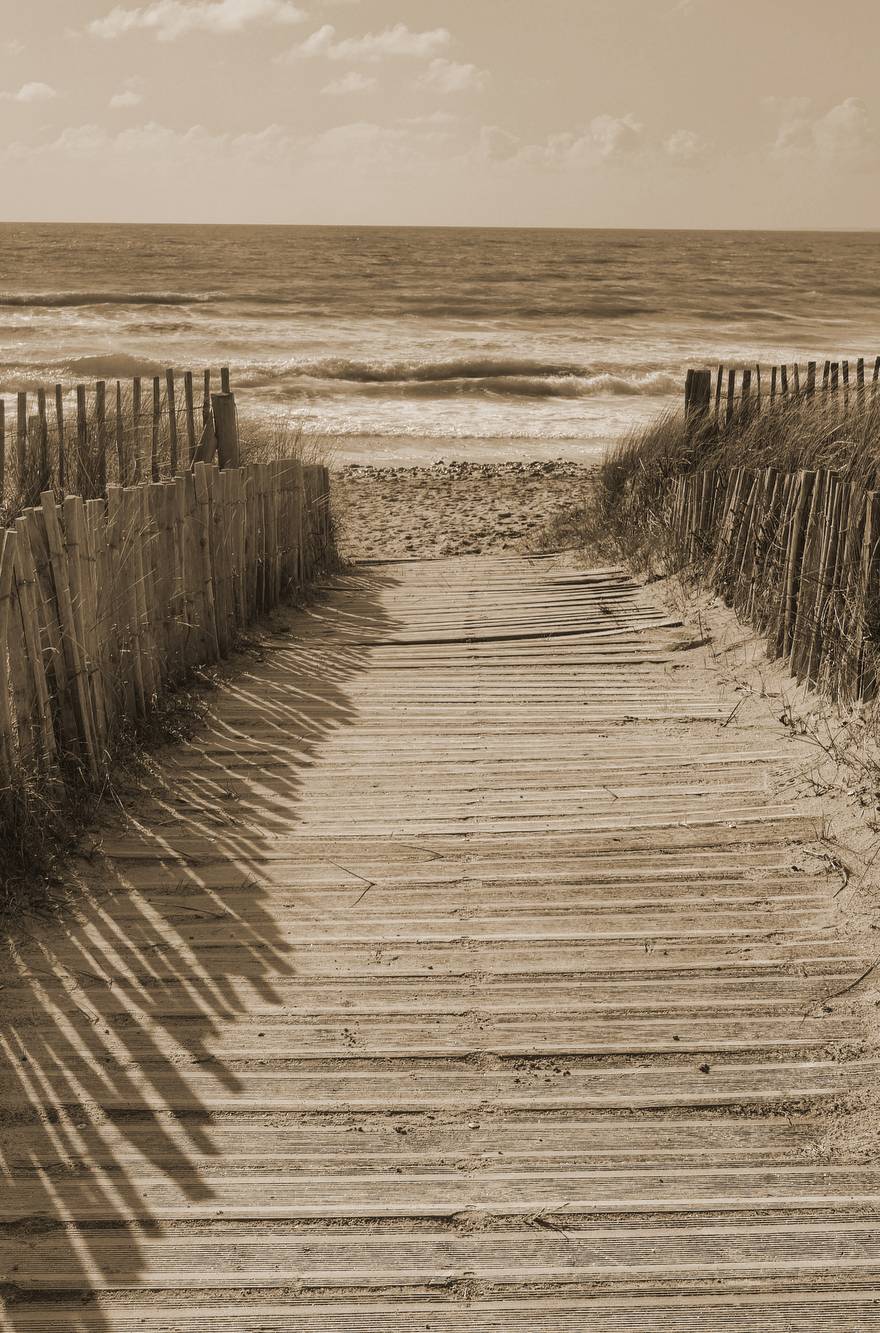 Fort bloqué, Bretagne, sepia