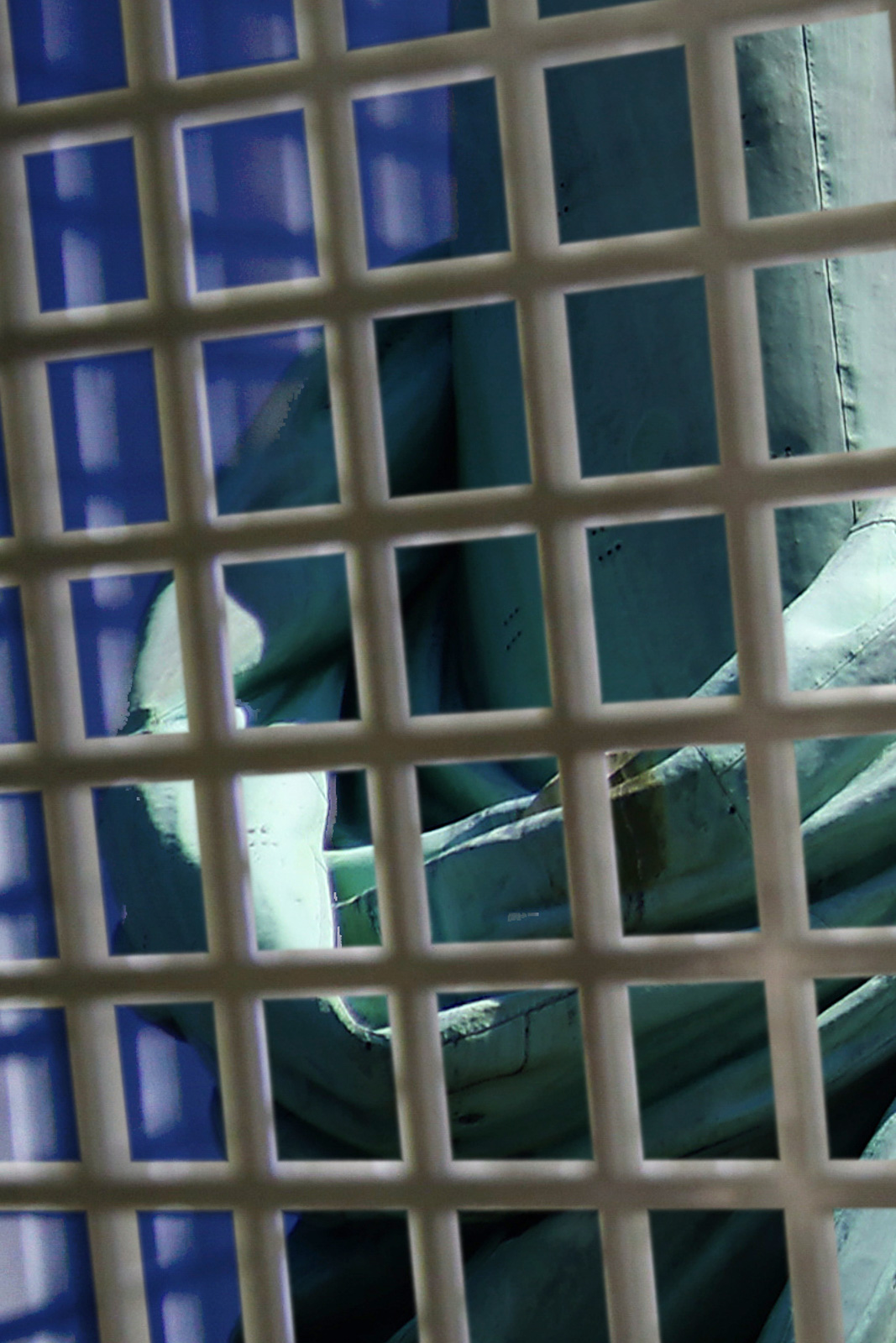 Liberteemprisonnee-LaLiberte-Karelarts7_60x90_8835-3 Liberté emprisonnée-La liberté, 2016