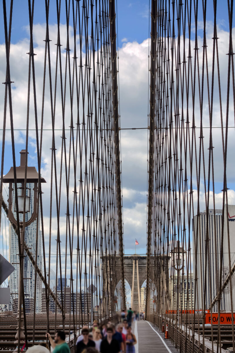 Crossing The Brooklyn bridge, New York, 2020