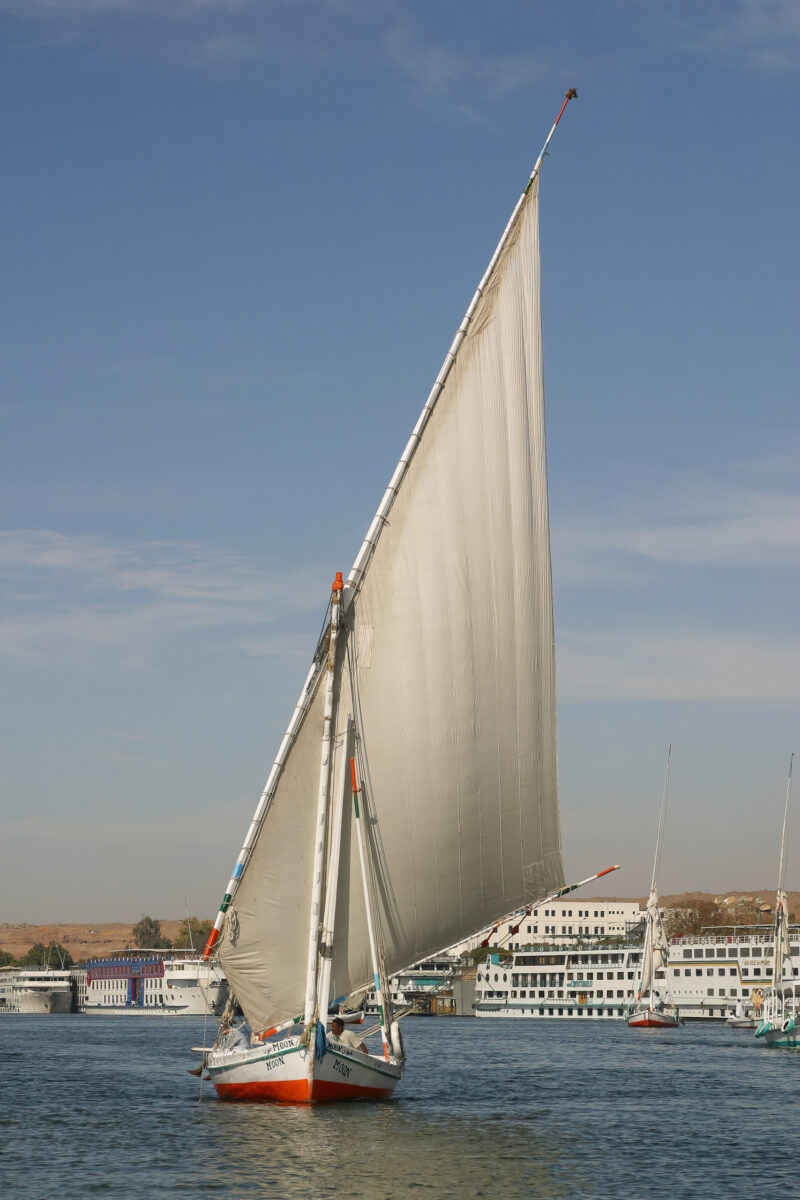 Egyptian boat on Nil river, Egypte (felhouk)