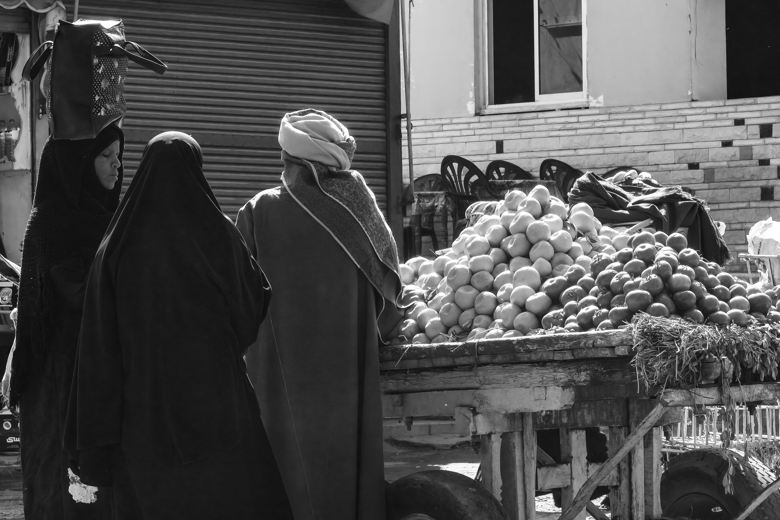 Egypte-karelphoto-8038-5472px Ladies shopping, Egypt