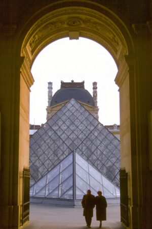 le Louvre pyramid
